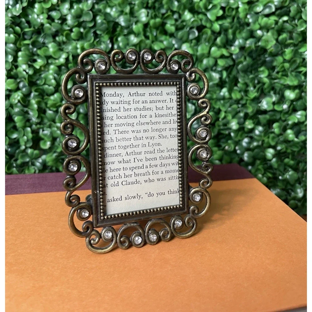 Decor silver jeweled